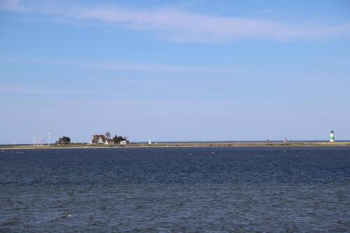 a view of a large body of water at Ferienwohnung Mövenkieker in Kappeln