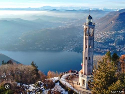 Gallery image of Charming deluxe king studio with balcony in Como