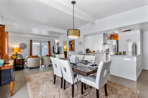 Køkken eller tekøkken på R & R Rendezvous by ACME House Company