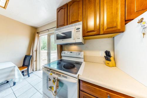 Η κουζίνα ή μικρή κουζίνα στο Wren House Comfort