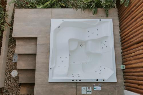 Ảnh trong thư viện ảnh của Vila Astra - jacuzzi privativa, natureza e conforto ở Alto Paraíso de Goiás