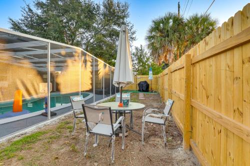 Αίθριο ή υπαίθριος χώρος στο 3 Mi to Apollo Beach Preserve Family Retreat!