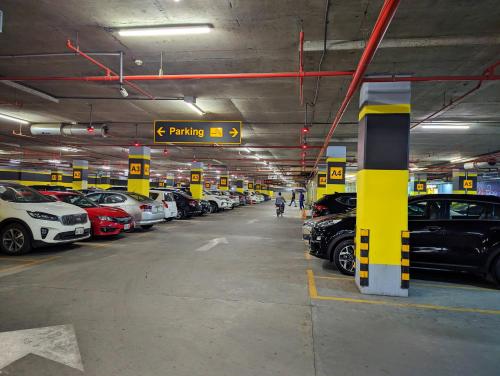 Gallery image of Goldcrest Grand Mall Luxury Apartments DHA Phase 4 Lahore in Lahore