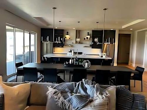 Χώρος καθιστικού στο Exceptional luxury 9 bdr 11 bath