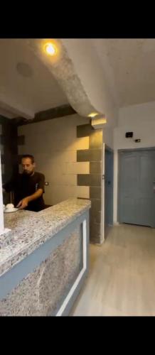 Dapur atau dapur kecil di Mr Khaled Hotel