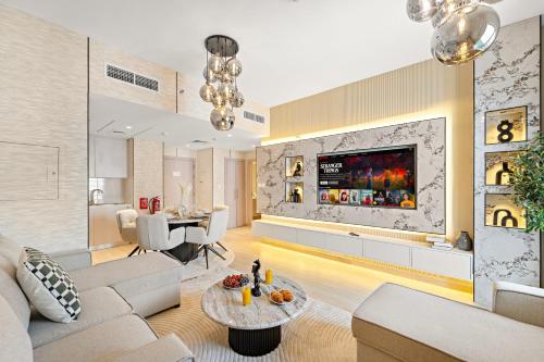 Ein Sitzbereich in der Unterkunft Desert Key - Perfectly Located Yas Island Premier Apts