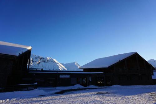 Vue générale sur la montagne ou vue sur la montagne depuis l'appartement