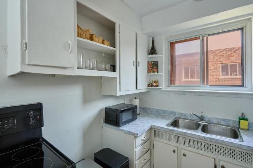 Dapur atau dapur kecil di Van Horne Black VIP