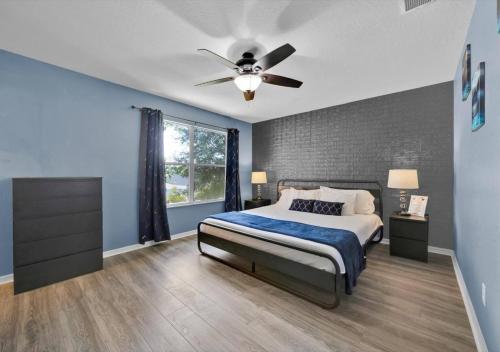 Themed Resort Home 15 min drive to Disney photo 9
