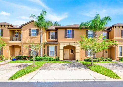 Themed Resort Home 15 min drive to Disney photo 8