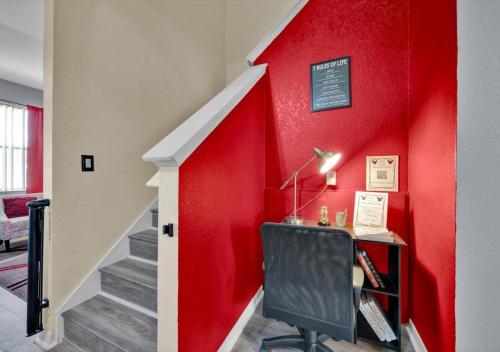 Themed Resort Home 15 min drive to Disney photo 17