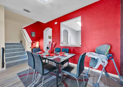 Themed Resort Home 15 min drive to Disney photo 33