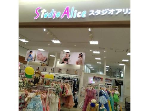 a store with a lot of clothes on display at Minpaku Yamamoto - Vacation STAY 13869 in Izumiotsu