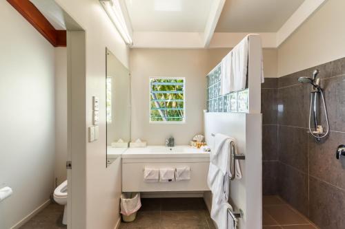 Phòng tắm tại Ocean Spray Villas