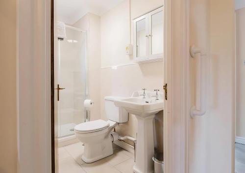 Koupelna v ubytování Beautiful 3 Bedroom Home in Worcestershire