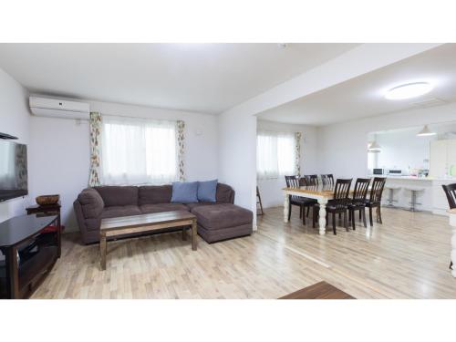 Area soggiorno di TEA TREES - Vacation STAY 86532v