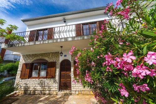 Fotografie z fotogalerie ubytování Holiday Home Dalmatina v destinaci Sukošan
