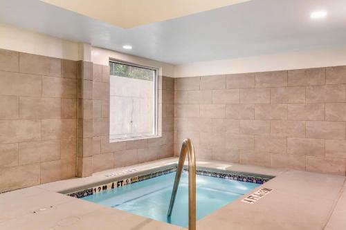 Πισίνα στο ή κοντά στο Quality Inn & Suites Union City - Atlanta South