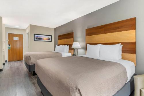 Quality Inn Loganville US Highway 78にあるベッド