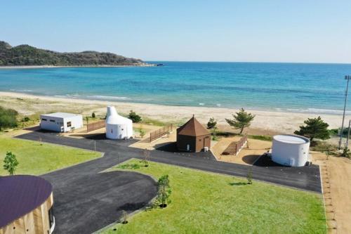 a view of a beach with buildings and the ocean at HV hygge setouchi - Vacation STAY 09914v in Yamaguchi