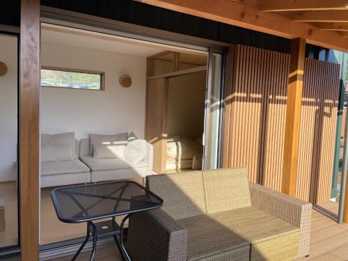 Khu vực ghế ngồi tại Kawaguchiko base camp uphill slope - Vacation STAY 42123v