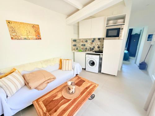 Photo de la galerie de l'établissement SUPMaison avec Spa, jardin et parking, à Marseille
