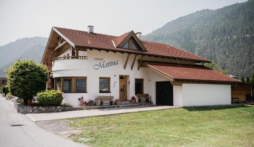 Apart Martina
