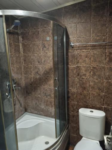 Un baño de sk guest house