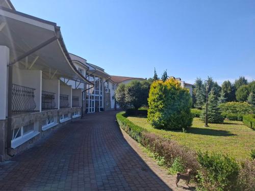 Taman di luar Готель Золота Підкова Чупира