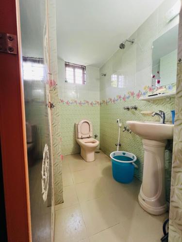 Ένα μπάνιο στο SAUDIA RESIDENTIAL Hotel