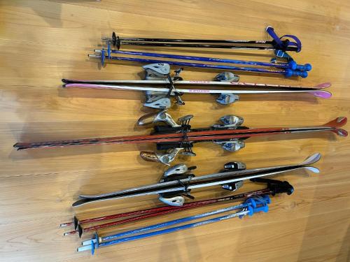 a group of different types of tools on a table at Himeji Castle's inner sanctum 400-year-old - Vacation STAY 16474 in Fukusaki