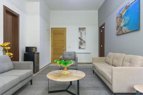 Posezení v ubytování Pearl of Faqra - Studios & Apartments