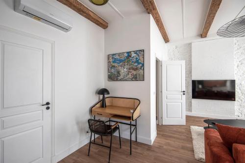 Apartment in the heart of Marseille well located photo 5