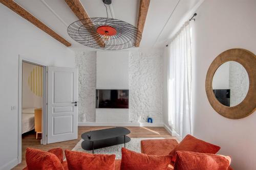 Apartment in the heart of Marseille well located photo 4
