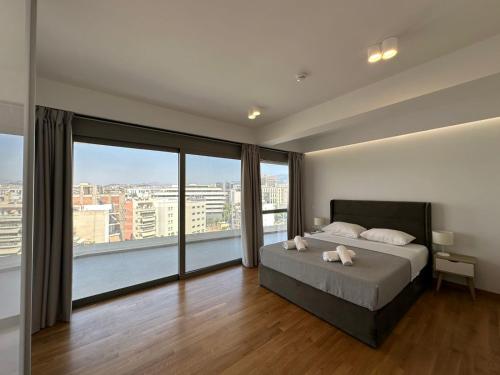 Niarchos Elegant Penthouse