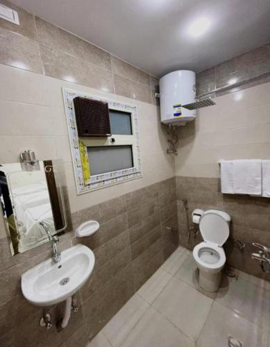 Un baño de Pyramids Holiday Escape