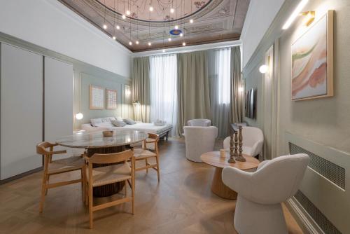 Elegant Apartments Near The Duomo