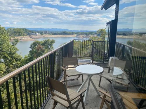 Photo de la galerie de l'établissement Cabanon Lake Tojo - Vacation STAY 29770v, à Kato