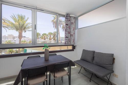 Koka Central Flat Playa Inglés-Pool & Views