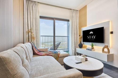 STAY BY LATINEM Luxury 1BR Holiday Home CA 1509 Near Downtown