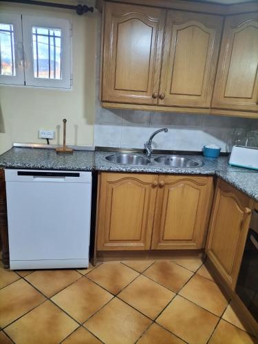 Kuchyň nebo kuchyňský kout v ubytování Casa Detrés