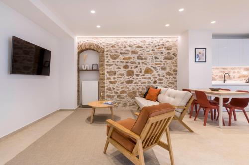 Psyrri Hideout - Chic 2BR Apartment by UPSTREET