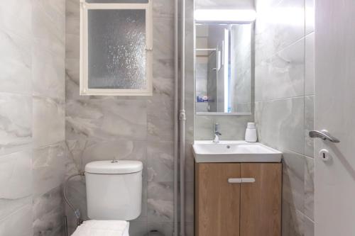 Charming, Comfy Stay in Kypseli, Athens Center