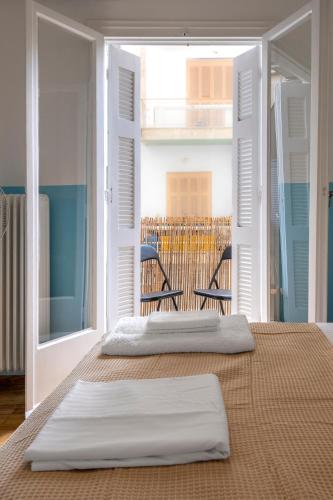 Charming, Comfy Stay in Kypseli, Athens Center