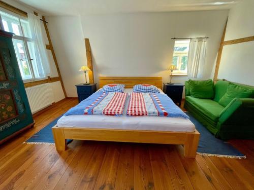 Katil atau katil-katil dalam bilik di Villa Gärtnerhaus by Interhome