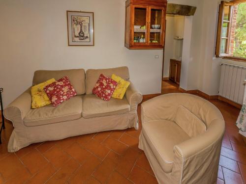 Χώρος καθιστικού στο Quaint Tuscan Farmhouse