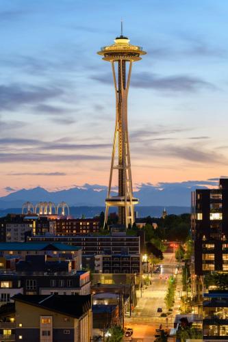 a view of the space needle in a city at Astra Hotel, Seattle, a Tribute Portfolio Hotel in Seattle
