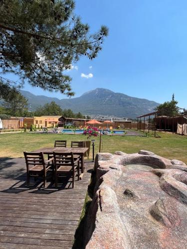 Gallery image of Pine Village Bungalows Ölüdeniz in Fethiye