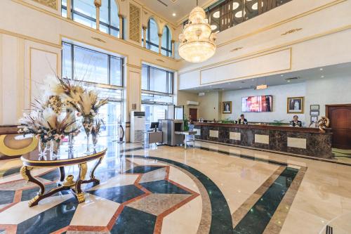 Zona de estar de Sapphire Plaza Hotel