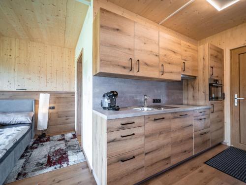 Una cocina o cocineta en Apartment Appartement Erwin-2 by Interhome